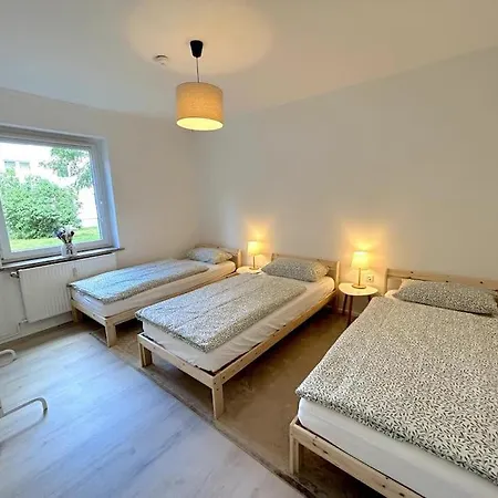 Country Style With Balcony Near Fair * Hanôver